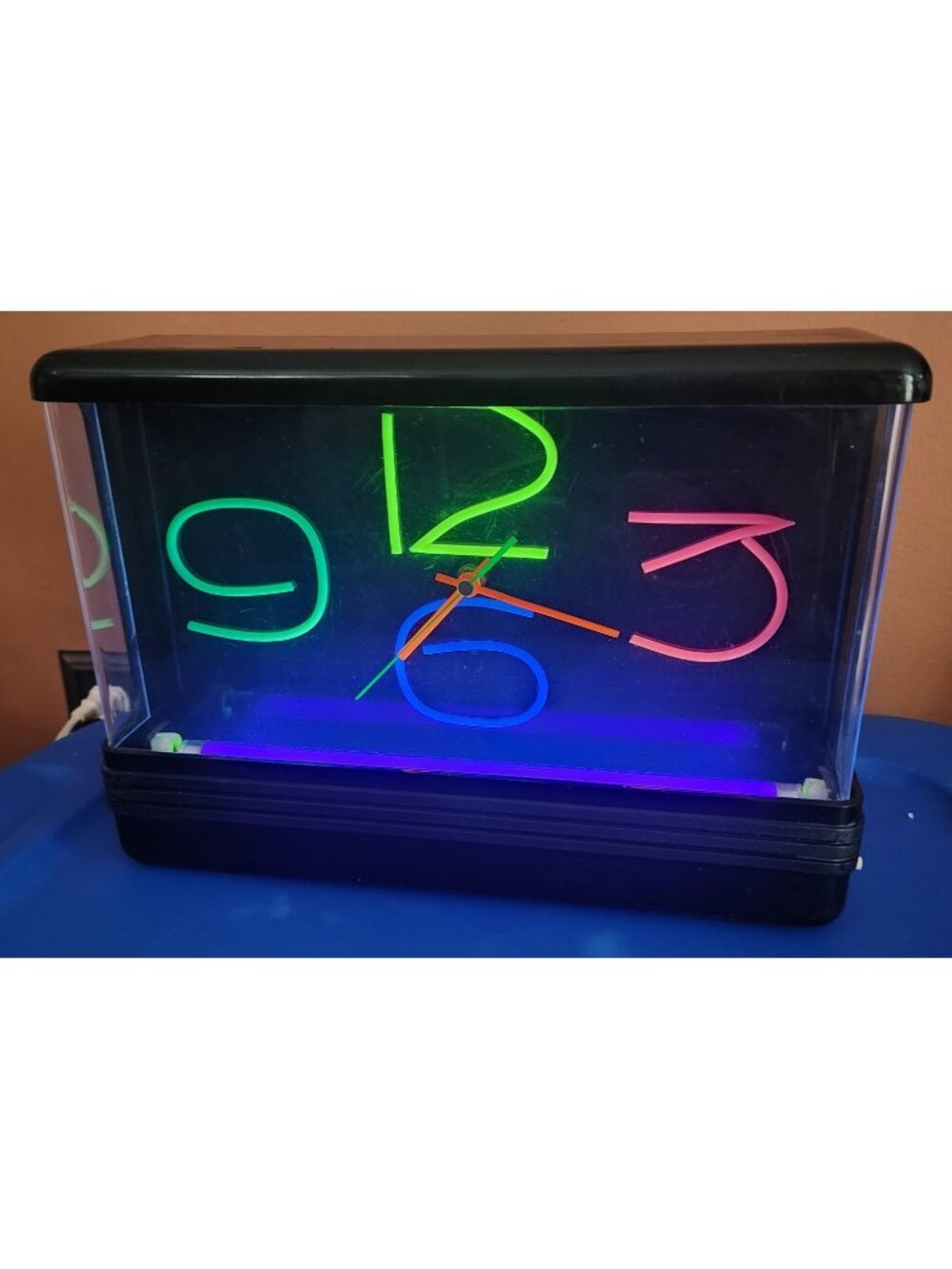 Neon Black Light Clock 1988 Retro Wall Vintage Seville Classics WORKS SEE VIDEO